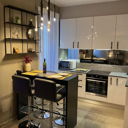 Bella Campagna - Luxury Two Bedroom Apartment 로비니 외부 사진
