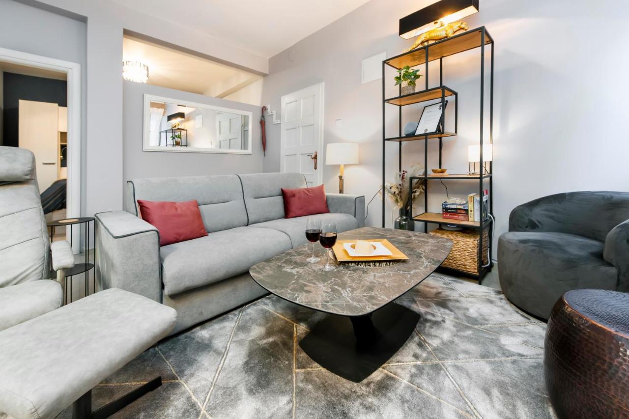 Bella Campagna - Luxury Two Bedroom Apartment 로비니 외부 사진