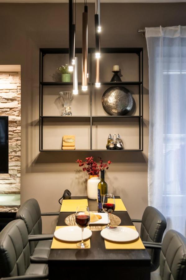 Bella Campagna - Luxury Two Bedroom Apartment 로비니 외부 사진